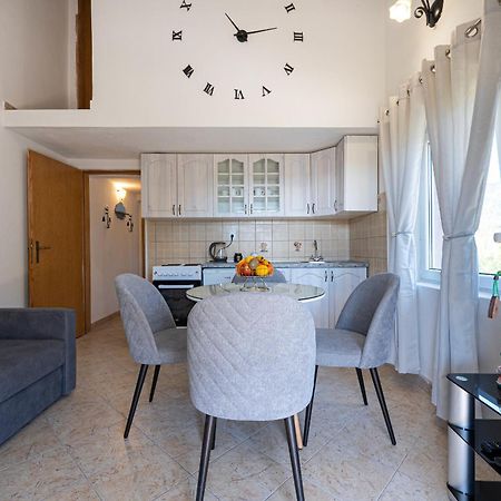 Apartments Ivo Bozinovic Тиват Екстер'єр фото