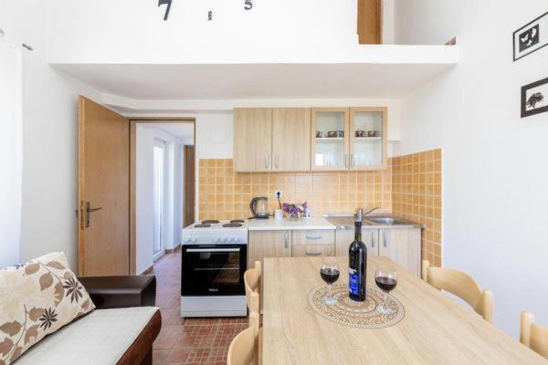 Apartments Ivo Bozinovic Тиват Екстер'єр фото